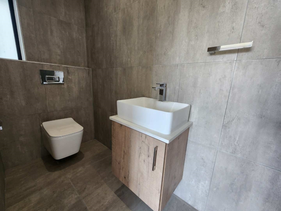 2 Bedroom Property for Sale in Hartenbos Central Western Cape